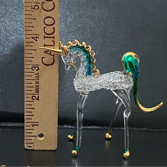 Vintage Delicate Spun Glass Unicorn Collectible Art Glass Figurine - Picture 14 of 16